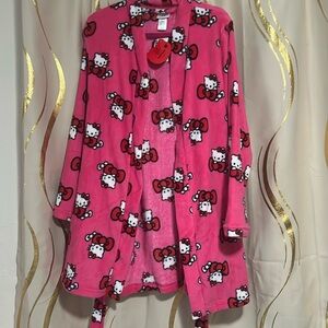 Hello Kitty Robe NWT medium pink